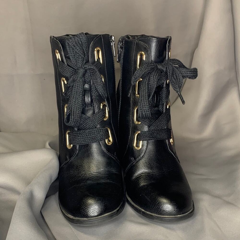 Kohls “Dial Black” Faux Leather Chunky Heel Lace‎ Up Boots Women's Size 8